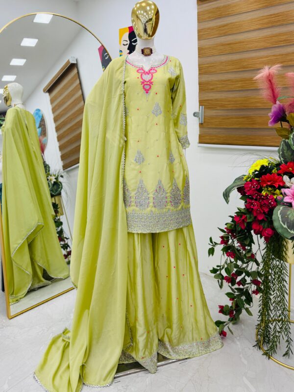 Embroidery Siqunce Chinon Silk, 3-piece set, Round neck, Fully stitched, Women's clothing