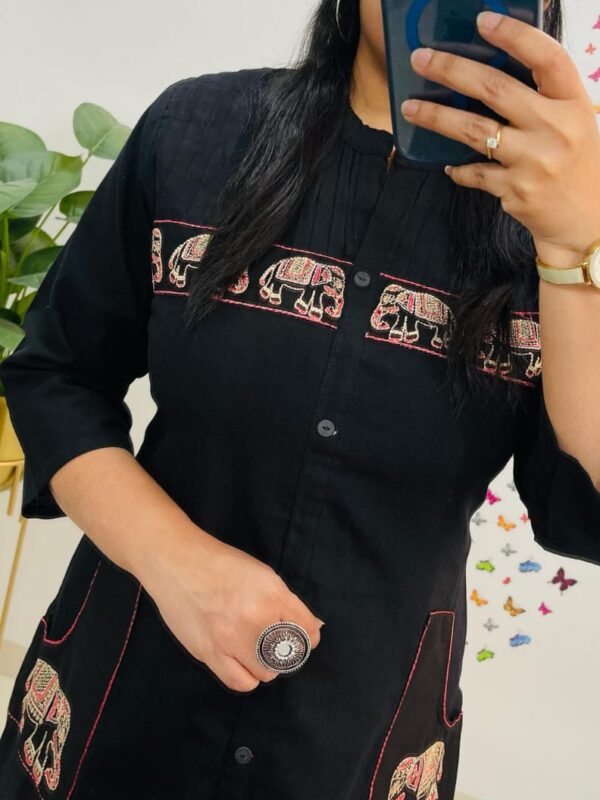 Embroidery work Cotton kurti, 2-side pocket pant, office wear, trendy look, available in 2 colours