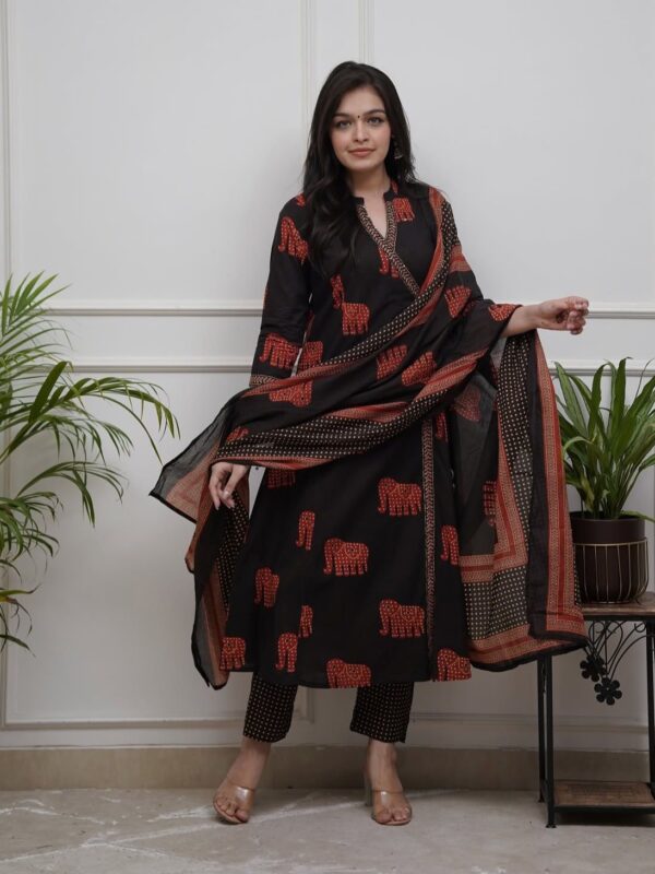 Elephant print, Cotton kurta set, A-line design, 3/4 sleeves, Dupatta, Pant