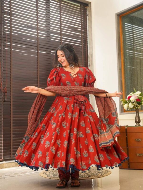Muslin Aj-rakh print Vaishnavi suit set, complete lining, luxurious dupatta, micro bottom